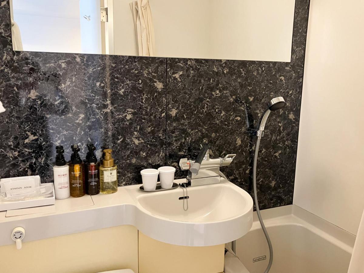 Hotel Livemax Budget Hiratsuka Ekimae Zewnętrze zdjęcie